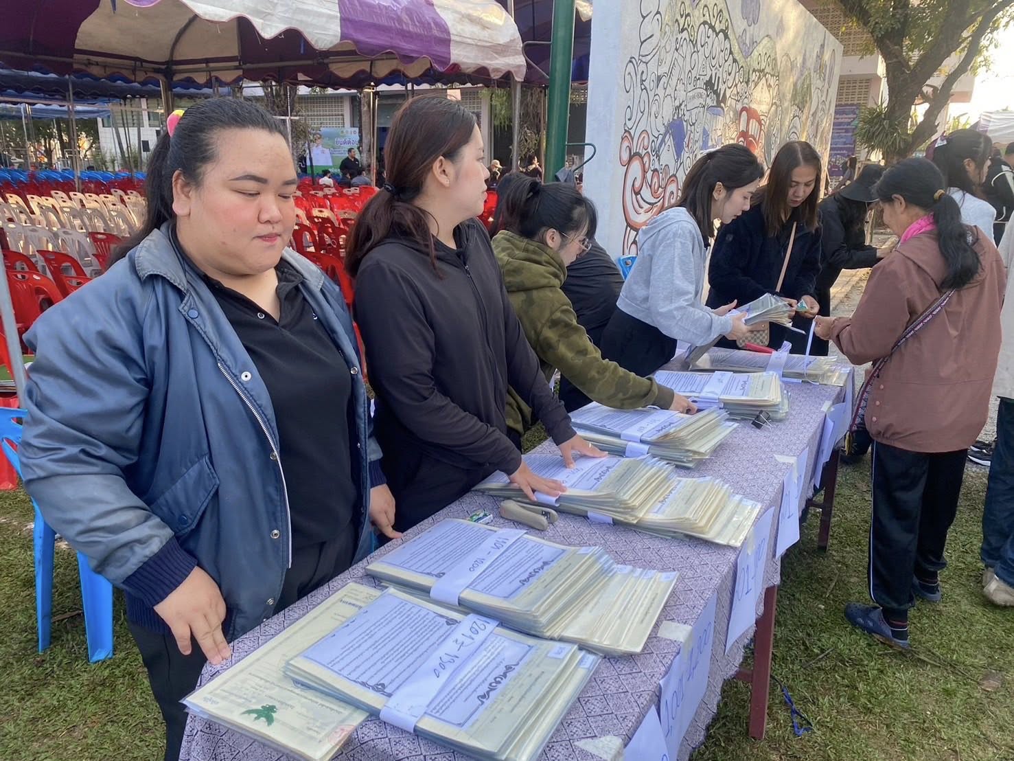 title - ส.ป.ก.ร่วมติดตาม รองนายกรัฐมนตรี และรัฐมนตรีว่าการกระทรวงเกษตรและสหกรณ์ (ร้อยเอก ธรรมนัส พรหมเผ่า) ลงพื้นที่ตรวจราชการในพื้นที่จังหวัดเชียงราย